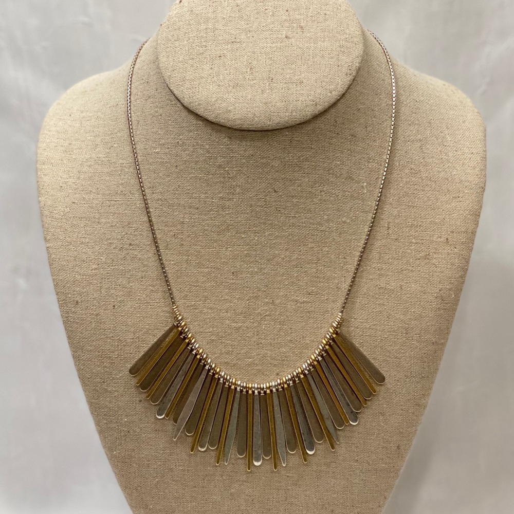 Stella & Dot Essential Fringe Necklace